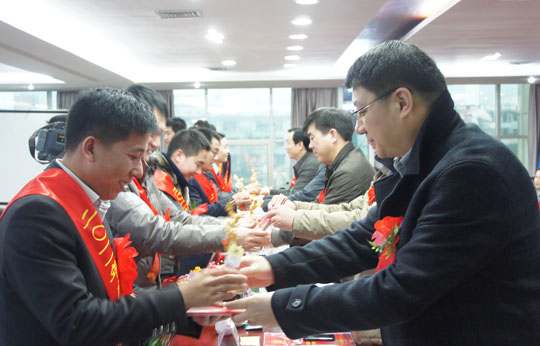 1516695766575063952.jpg 4.jpg